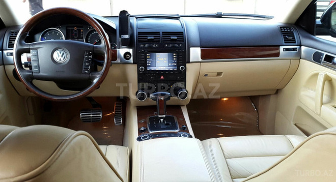 Volkswagen Touareg 2004, 185,000 km - 4.2 л - Bakı
