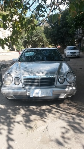Mercedes E 220 1998, 2,600,000 km - 2.2 l - Bakı