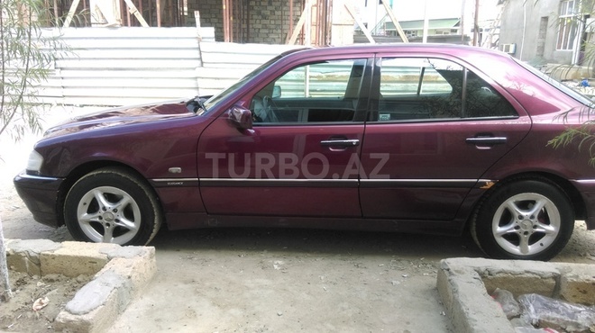 Mercedes C 180 1997, 210,000 km - 1.8 l - Bakı