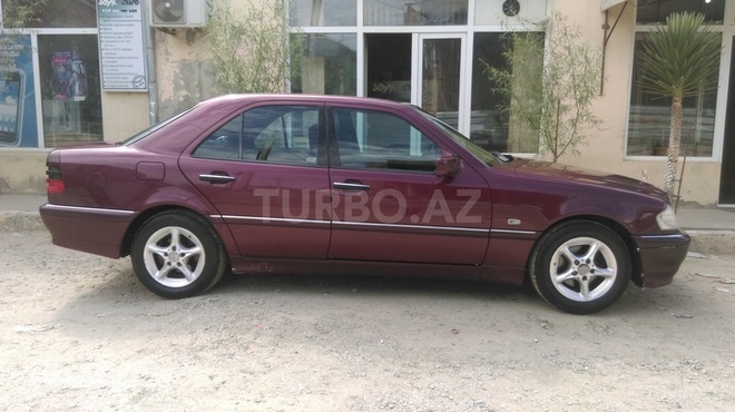 Mercedes C 180 1997, 210,000 km - 1.8 l - Bakı