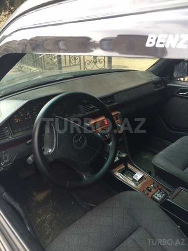 Mercedes E 280 1994, 380,000 km - 2.8 l - Bakı