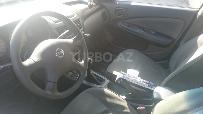 Nissan Sunny 2005, 255,000 km - 1.6 l - Bakı