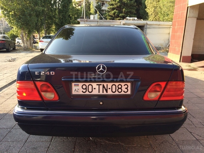 Mercedes E 240 1998, 185,000 km - 2.4 l - Bakı
