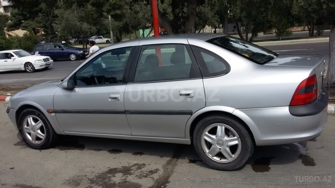 Opel Vectra 1997, 260,000 km - 1.8 l - Bakı