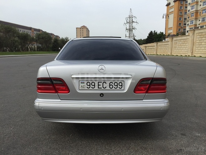 Mercedes E 240 2000, 91,000 km - 2.4 l - Bakı