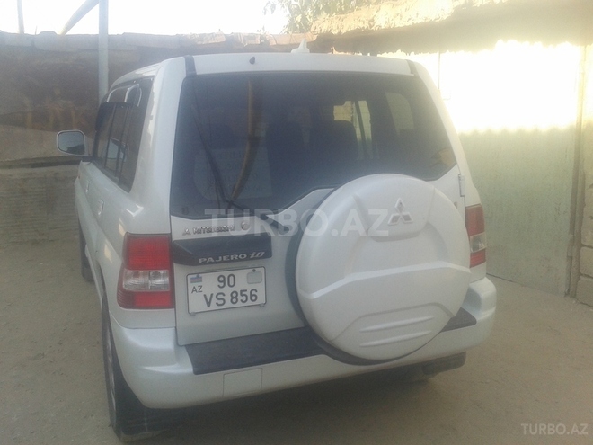Mitsubishi Pajero io 2000, 210,000 km - 2.0 l - Bakı