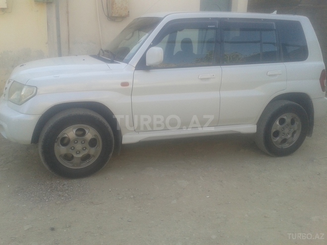 Mitsubishi Pajero io 2000, 210,000 km - 2.0 l - Bakı