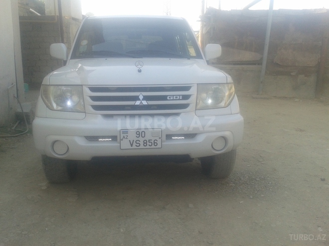 Mitsubishi Pajero io 2000, 210,000 km - 2.0 l - Bakı