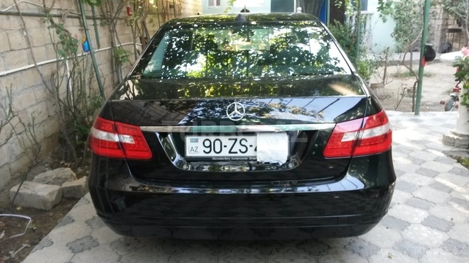 Mercedes E 200 2011, 95,200 km - 2.1 l - Bakı