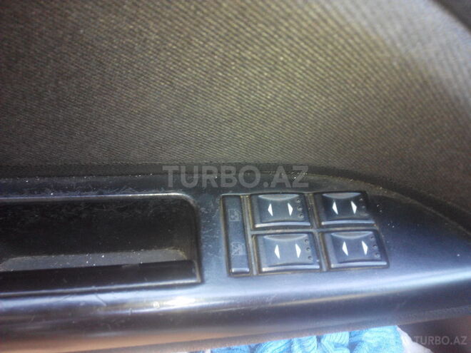 Ford Mondeo 2004, 140,000 km - 2.0 l - Bakı