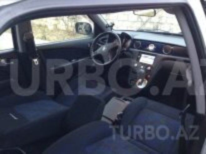 Mitsubishi Airtrek 2003, 172,000 km - 2.0 л - Bakı