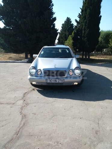 Mercedes E 240 1998, 123,450 km - 2.4 л - Bakı