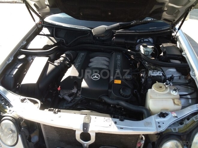 Mercedes E 240 1998, 123,450 km - 2.4 л - Bakı
