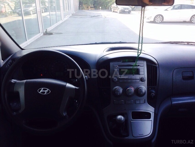 Hyundai H-1 2010, 98,000 km - 2.5 л - Bakı