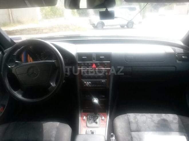 Mercedes C 200 1997, 260,000 km - 2.0 l - Bakı