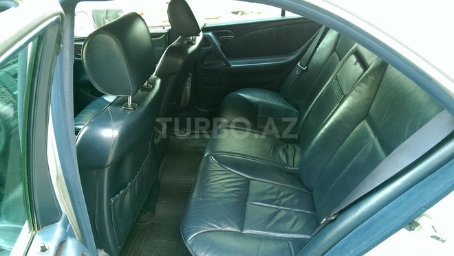 Mercedes E 290 1996, 560,000 km - 2.9 l - Bakı