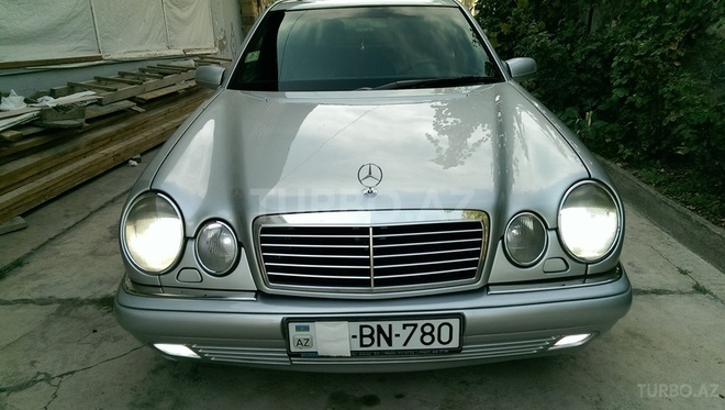 Mercedes E 290 1996, 560,000 km - 2.9 l - Bakı