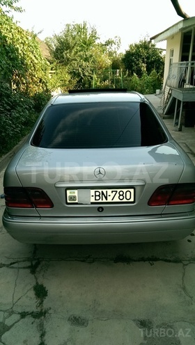Mercedes E 290 1996, 560,000 km - 2.9 l - Bakı