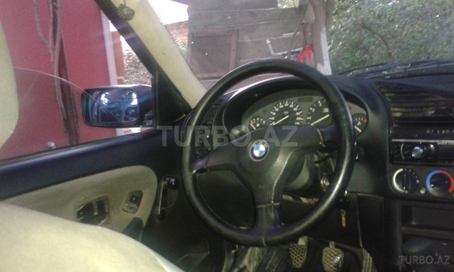 BMW 318 1995, 374,000 km - 1.8 l - Bakı