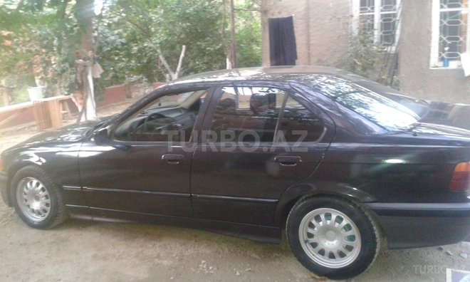 BMW 318 1995, 374,000 km - 1.8 l - Bakı