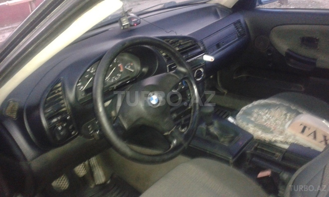 BMW 318 1995, 374,000 km - 1.8 l - Bakı