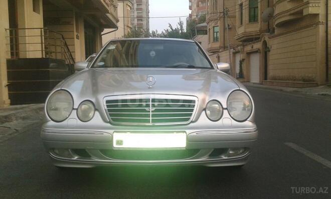 Mercedes E 270 1999, 257,000 km - 2.7 l - Bakı
