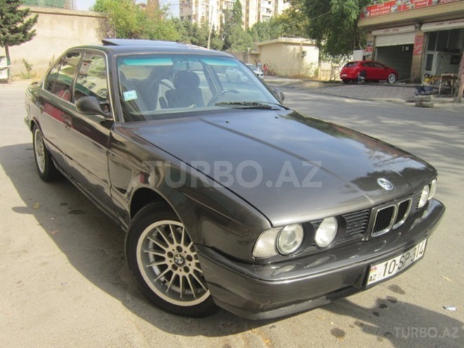 BMW 525 1992, 255,000 km - 2.5 l - Bakı