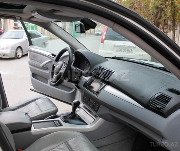 BMW X5 2002, 270,000 km - 4.4 l - Bakı