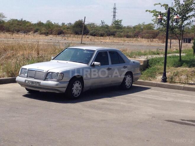 Mercedes E 200 1994, 260,000 km - 2.0 l - Bakı