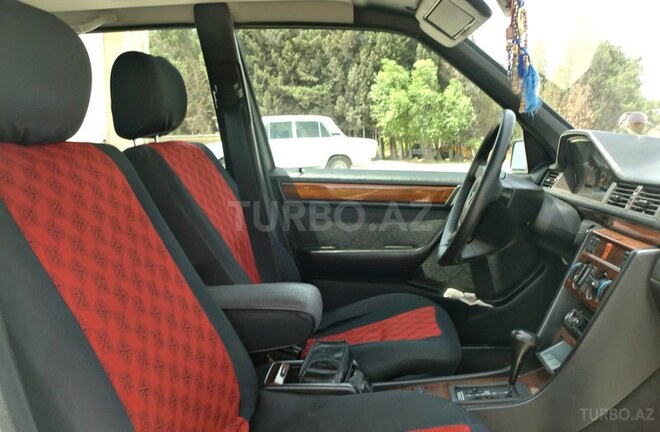 Mercedes E 220 1994, 330,000 km - 2.2 l - Bakı