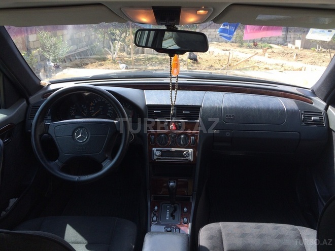 Mercedes C 220 1996, 291,086 km - 2.2 л - Bakı