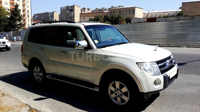 Mitsubishi Pajero 2007, 124,000 km - 3.0 l - Bakı