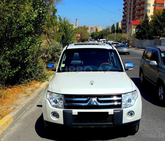 Mitsubishi Pajero 2007, 124,000 km - 3.0 l - Bakı