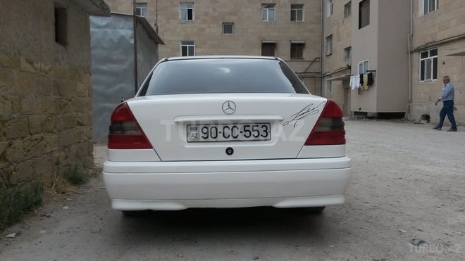 Mercedes C 180 1994, 431,580 km - 1.8 l - Bakı