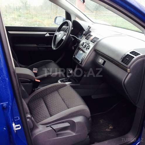 Volkswagen Touran 2007, 235,000 km - 2.0 l - Bakı