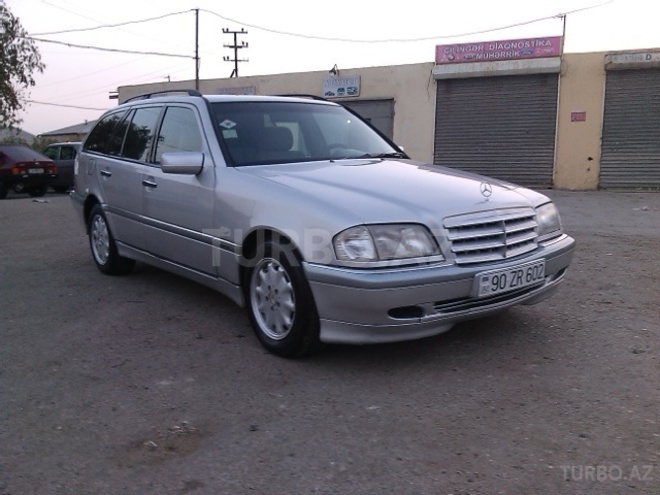 Mercedes C 240 1998, 332,000 km - 2.4 l - Bakı