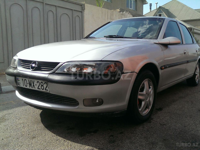 Opel Vectra 1996, 230,000 km - 2.5 l - Bakı