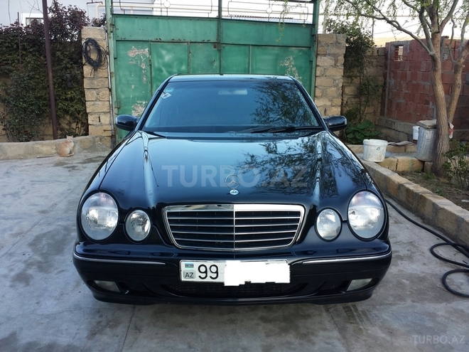 Mercedes E 220 2000, 228,000 km - 2.2 l - Bakı