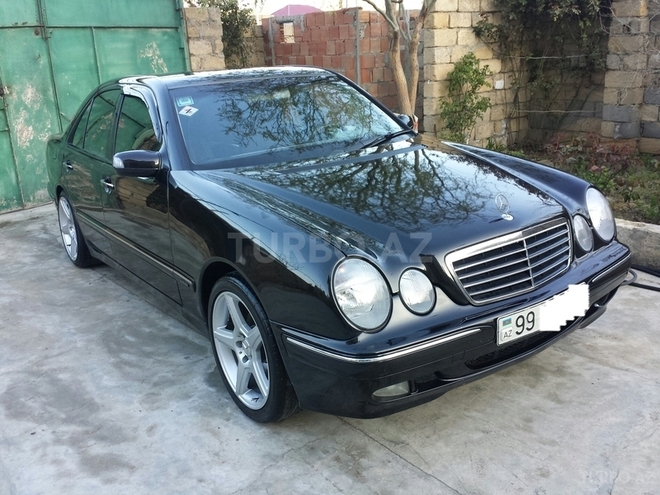 Mercedes E 220 2000, 228,000 km - 2.2 l - Bakı
