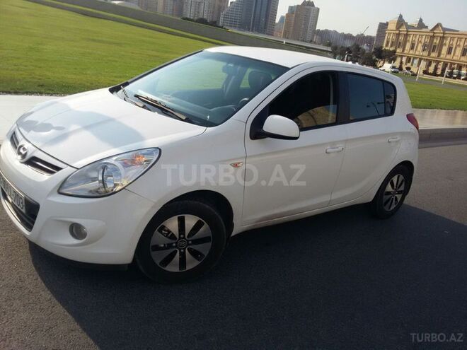Hyundai i20 2011, 105,440 km - 1.4 l - Bakı