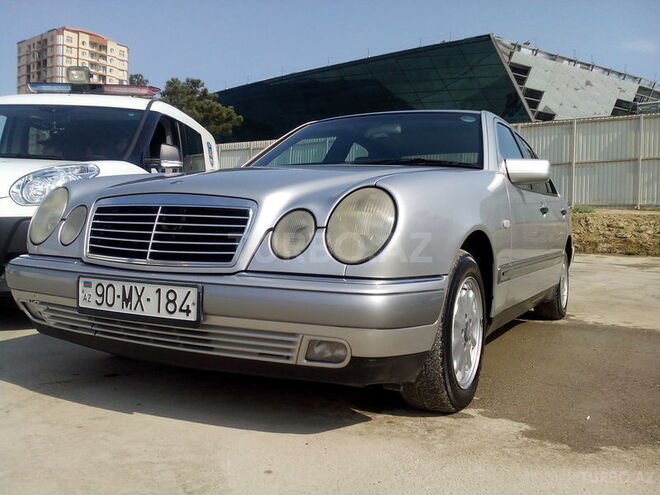Mercedes E 200 1997, 247,000 km - 2.0 l - Bakı