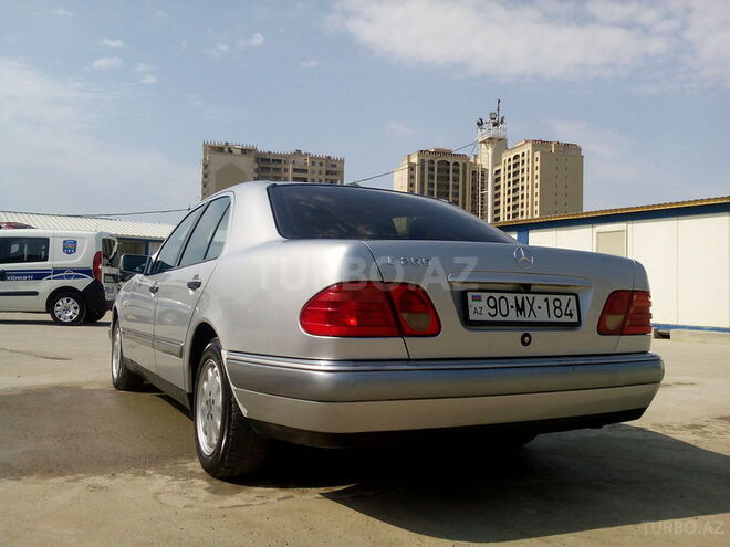 Mercedes E 200 1997, 247,000 km - 2.0 l - Bakı