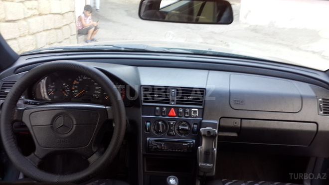 Mercedes E 230 1998, 250,000 km - 2.3 l - Bakı