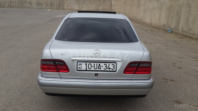 Mercedes E 230 1998, 250,000 km - 2.3 l - Bakı