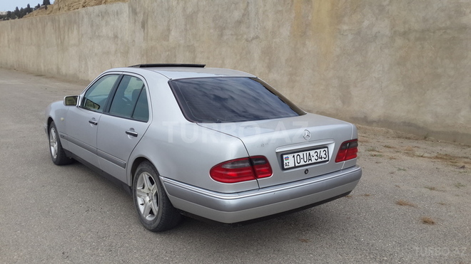 Mercedes E 230 1998, 250,000 km - 2.3 l - Bakı