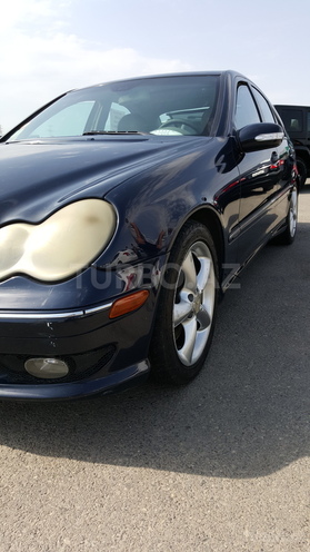 Mercedes C 230 2004, 263,000 km - 2.5 l - Bakı