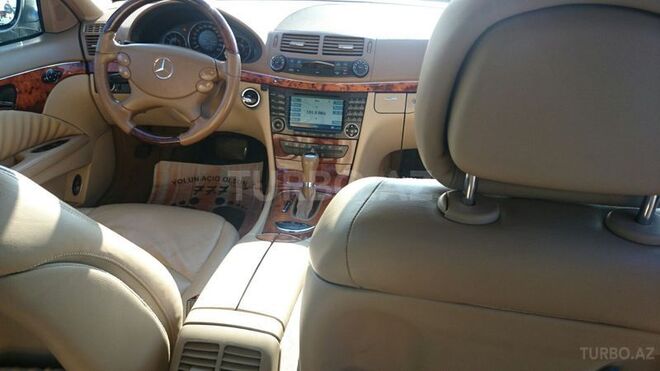 Mercedes E 300 2006, 218,000 km - 0.3 l - Bakı