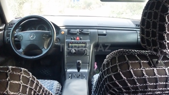 Mercedes E 270 1999, 350,000 km - 2.7 l - Bakı