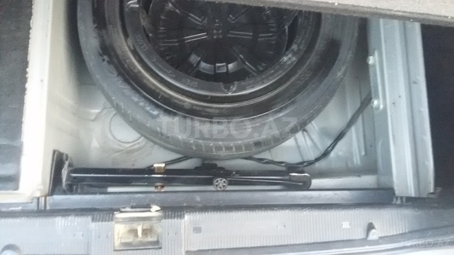 Mercedes E 270 1999, 350,000 km - 2.7 l - Bakı