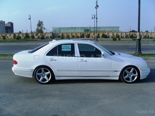 Mercedes E 240 2000, 240,000 km - 2.4 l - Bakı